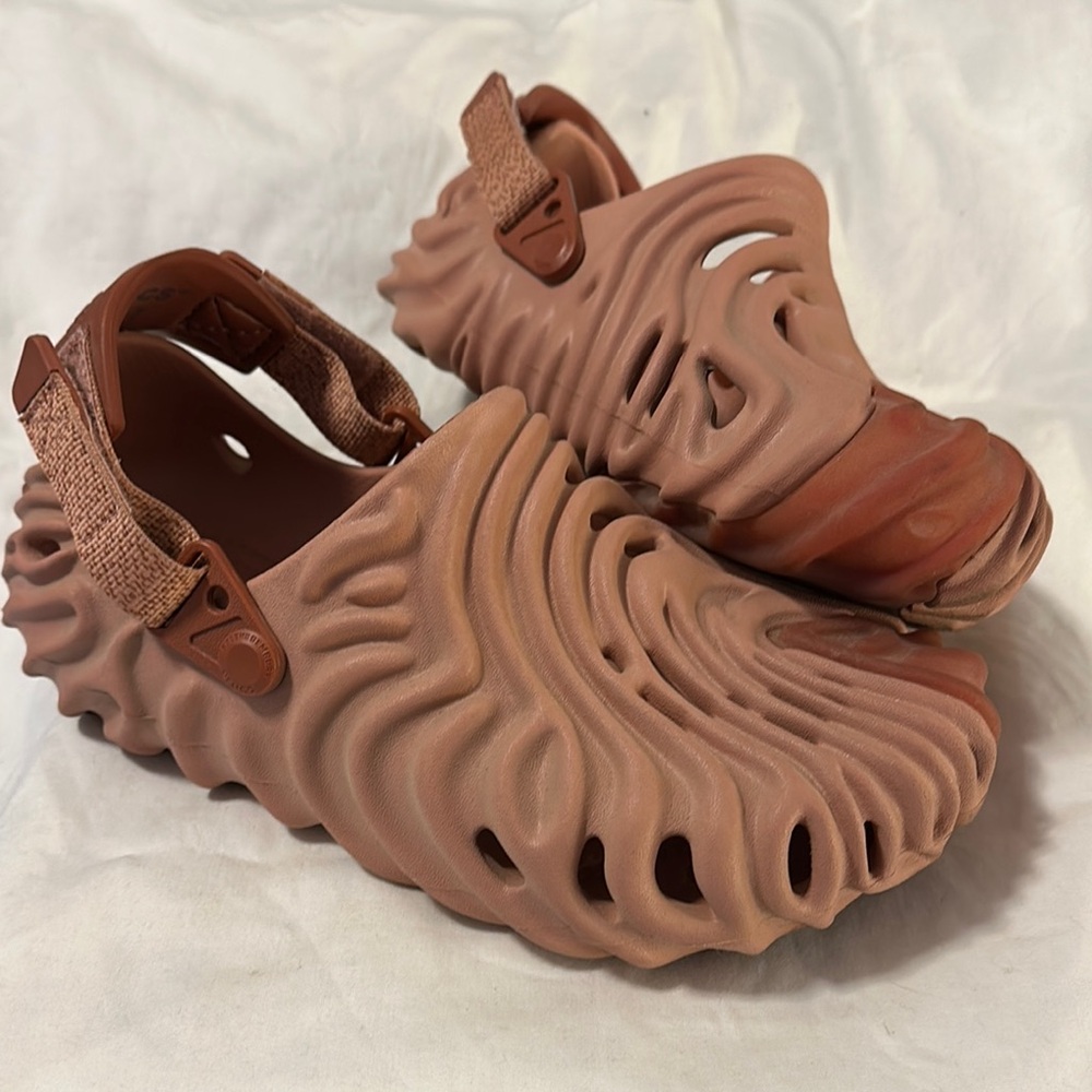 Salehe Bembury Pollex Crocs Size 6M/8W